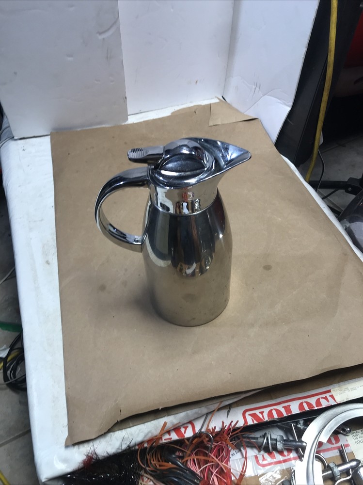 SERVICE IDEAS LVP1500 Elite Touch Push Button Server 1.5L Polished Stainless
