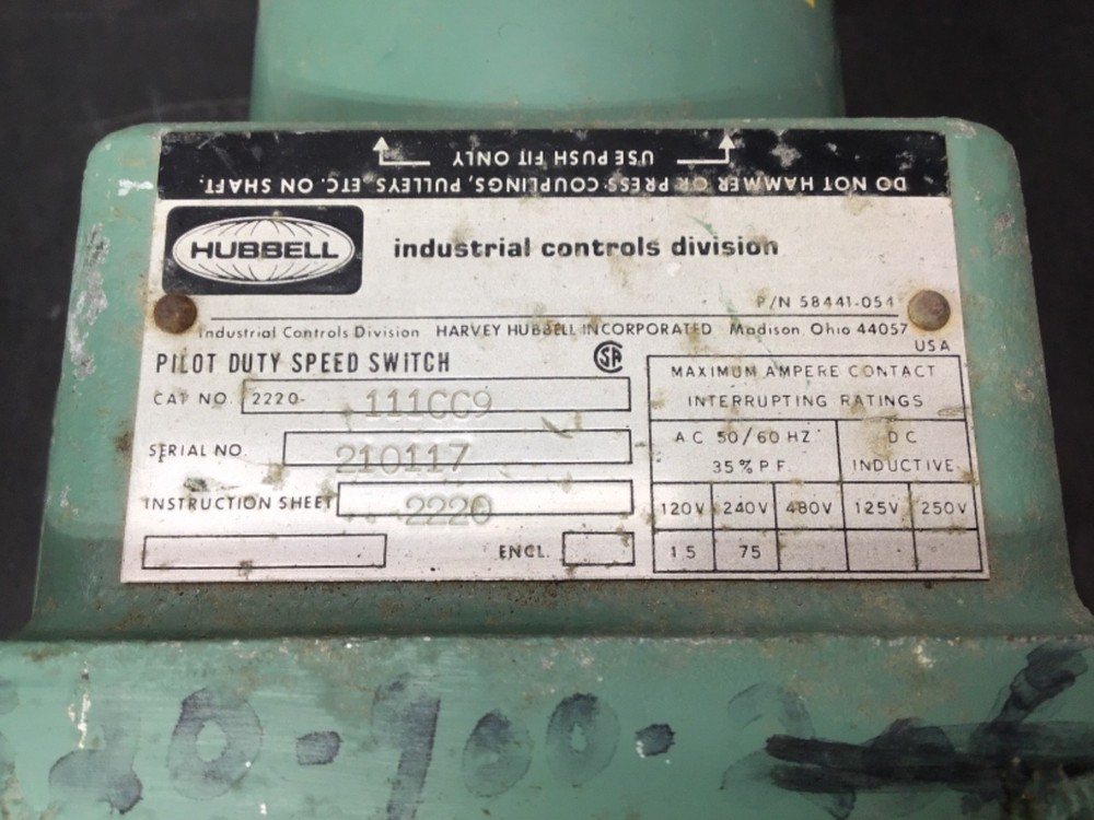 Hubbell 2220-111CC9 Pilot Duty Speed Switch