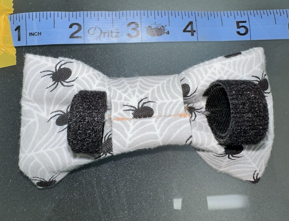 Handmade Over the collar Pet Bow Bundle #5 (Halloween Pattern) New