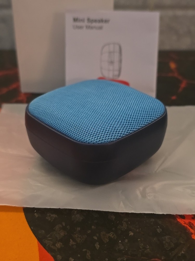 Lowes Employee Appreciation, Mini Bluetooth Speaker With USB Cable, Instructions