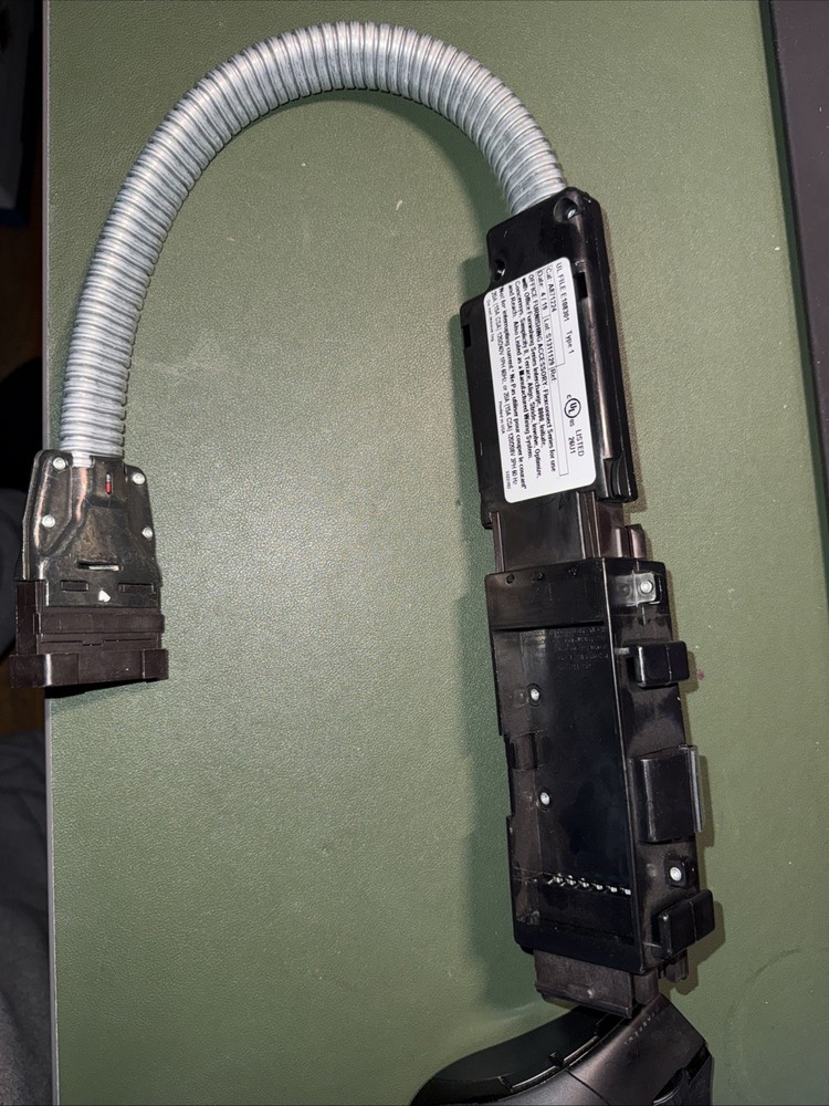 Used FlexConnect Series Pass Through Power Distribution Cable | A871224  - 32"