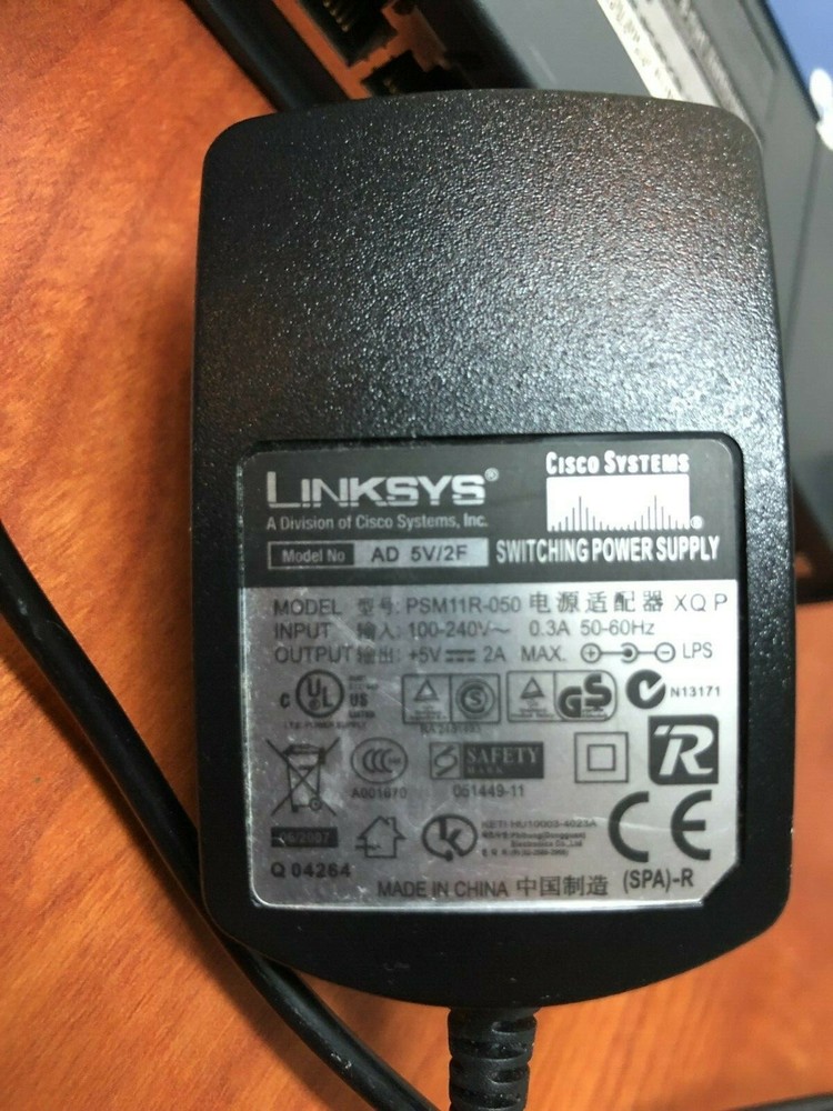 Cisco Linksys EtherFast EFAH08W Ver 2.0 8-Port Workgroup Hub with AC Adapter