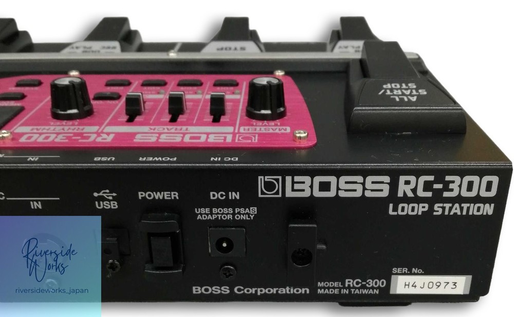 Boss RC-300 Loop Station Effects Pedal for Musicians JP