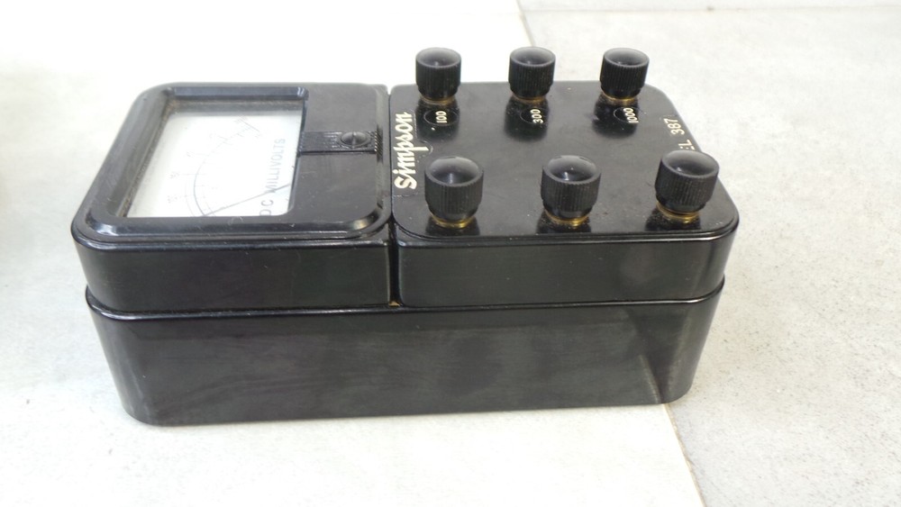 SIMPSON VOLTAGE METER 387 (G123667-5 (JO) FF-14)