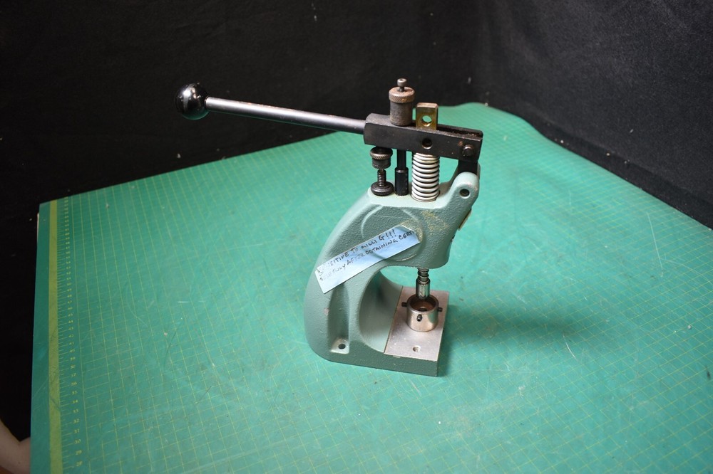 MINITOOL hp MICRO PUNCH PRESS, USED lab press