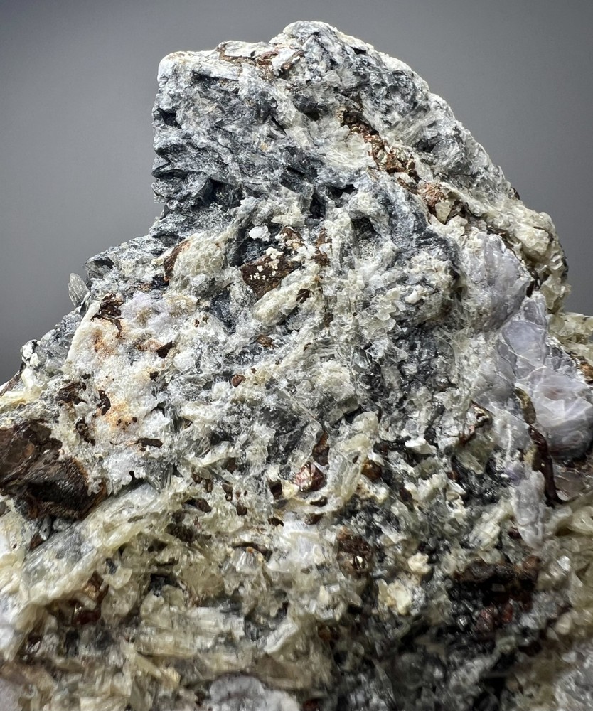 1086 Gr. Fluorescent Strong Persistent Phosphorescence Hackmanite W/ Richterite