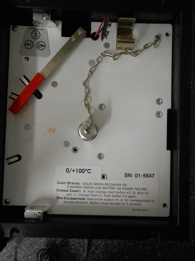 0 / +100°C TEMPERATURE 6" CHART RECORDER WITH PROBE