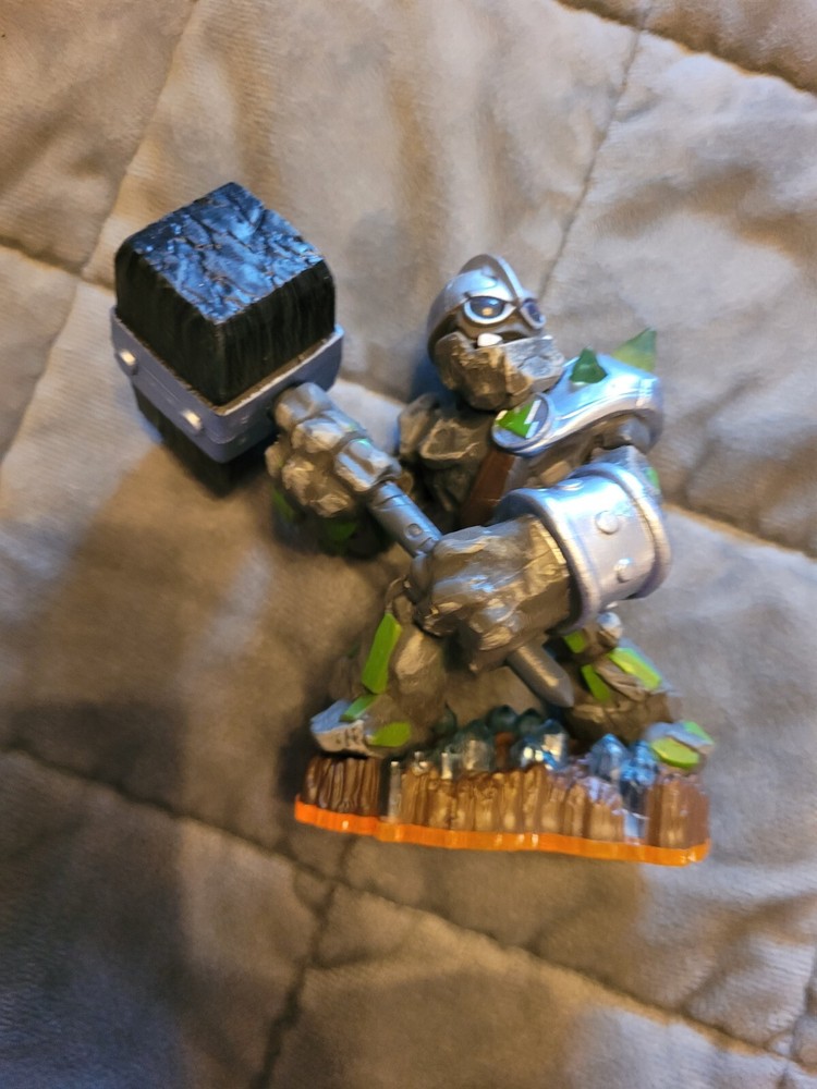 Skylanders Giants Crusher Character Figure Loose