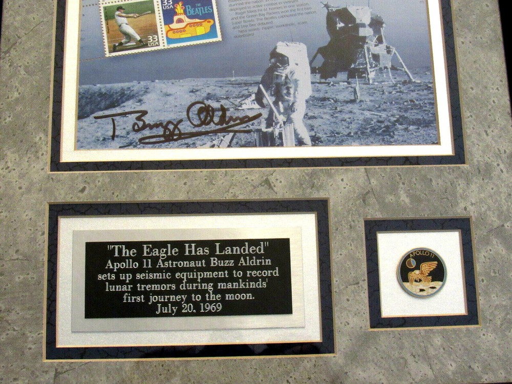 BUZZ ALDRIN APOLLO 11 ASTRONAUT SIGNED AUTO USPS FRAMED STAMP COLLAGE PRINT COA