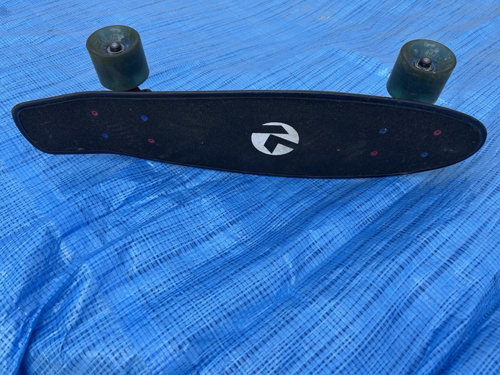 Kryptonics 22" Torpedo Complete Skateboard Cruiser Black  Preowned