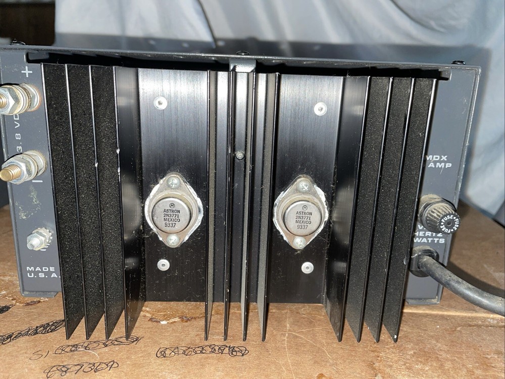 Astron RS-20A 13.8VDC 20A Linear Power Supply