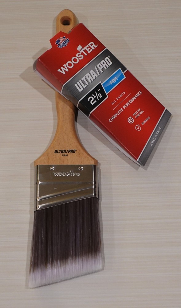Wooster Ultra Pro 2-1/2" Angled Brush