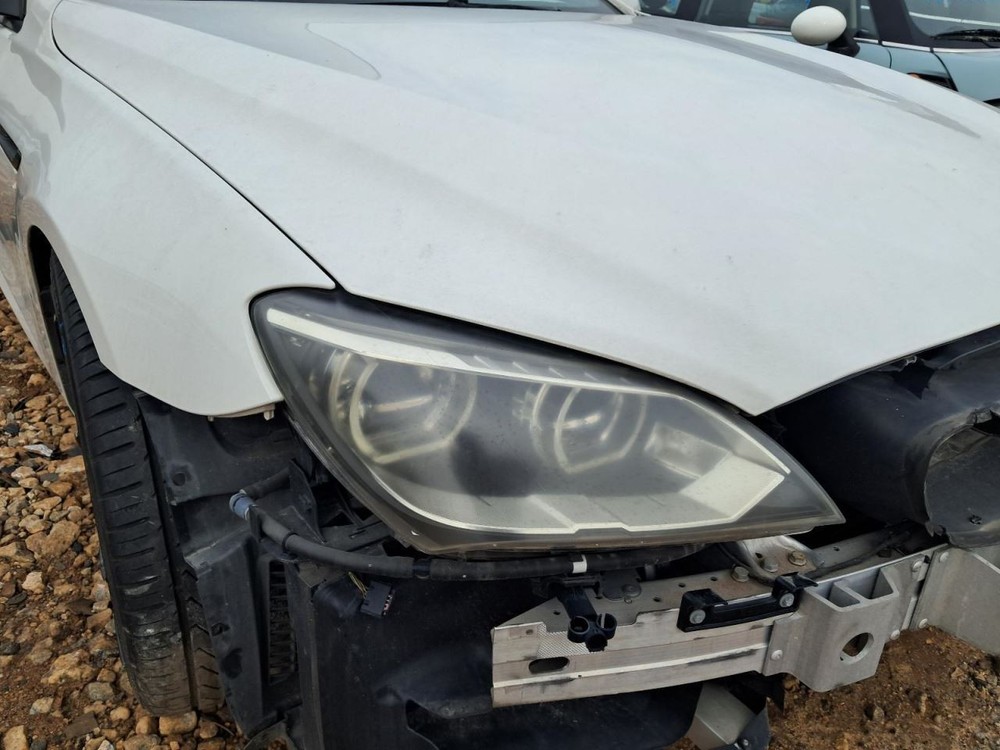 650I 2013 Glove Box 4884305