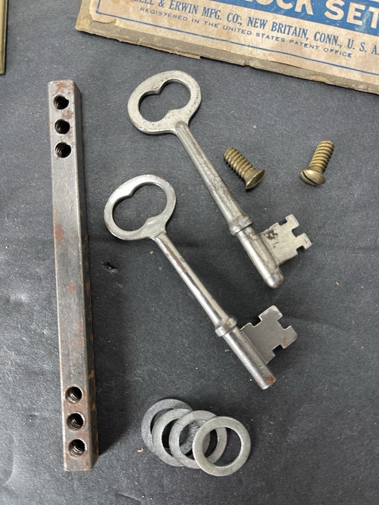 Yale Russwin Berkeley Inside Lock Set E31-E1 Pre Owned