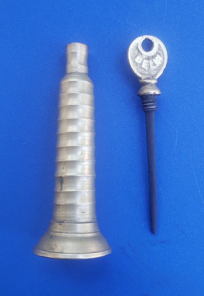 Vintage Middle Eastern / India Brass Bronze Ink Holder