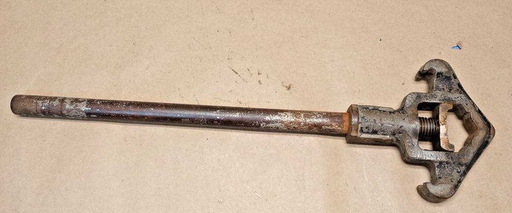 Akron Style 15 Adjustable Fire Hydrant Hose Wrench Universal Spanner
