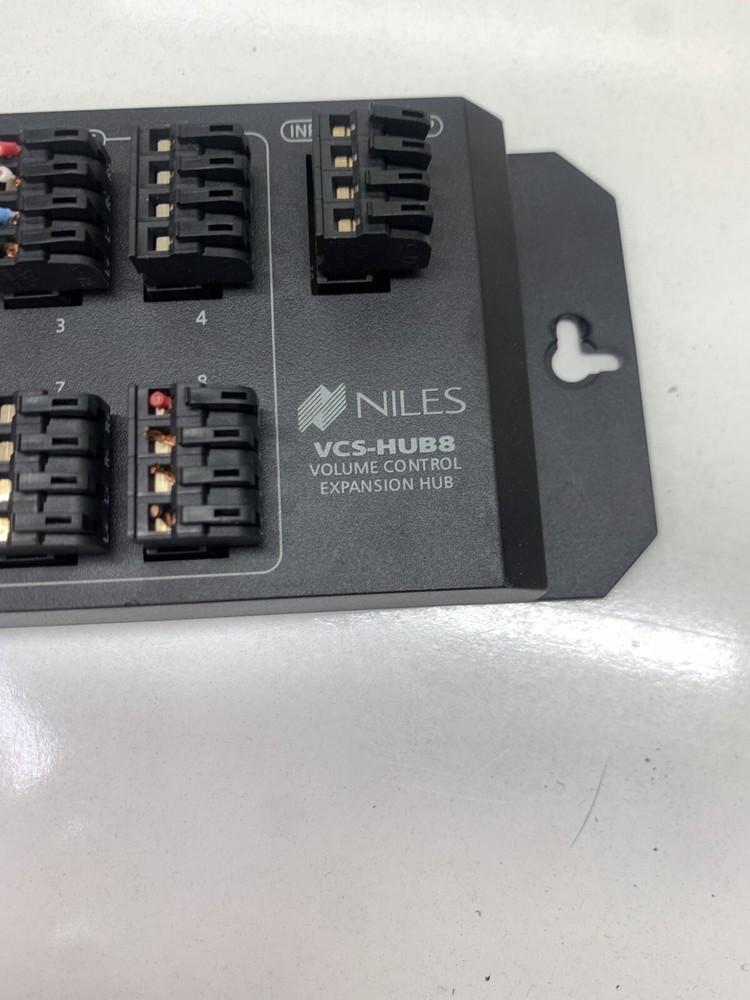 Niles VCS-HUB8 Volume Control Expansion Hub 8 Output
