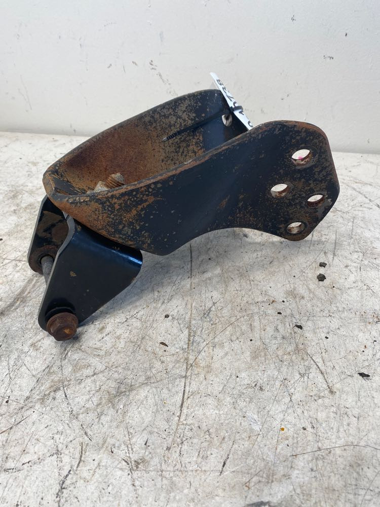 2017 International 4300 Cab Mount (630-10738)