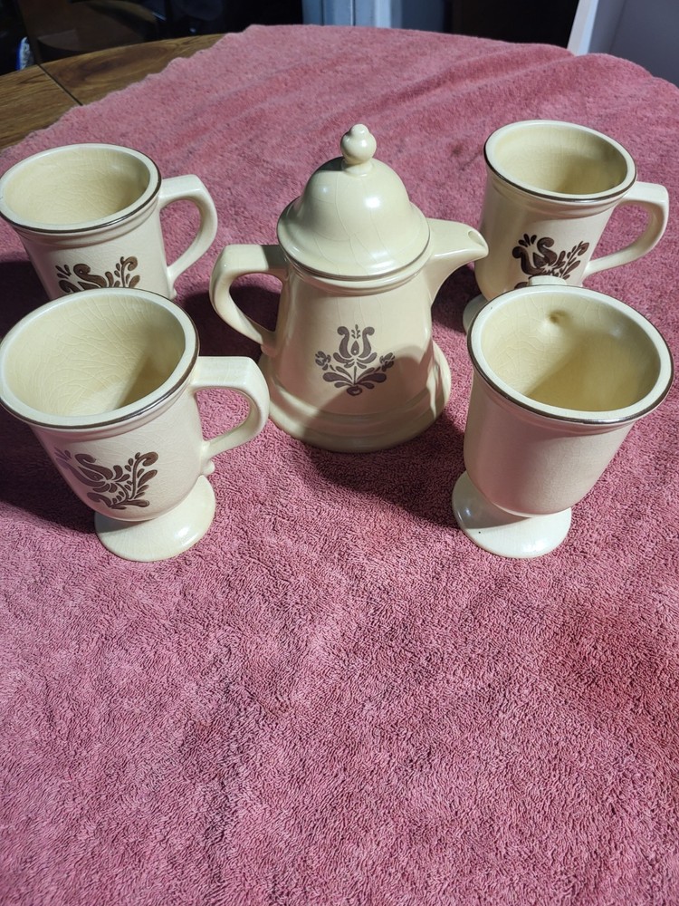 Pfaltzgraff Tea Pot and Mugs