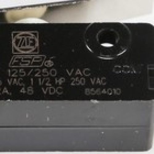 WP8564010 Whirlpool SWITCH PLG OEM