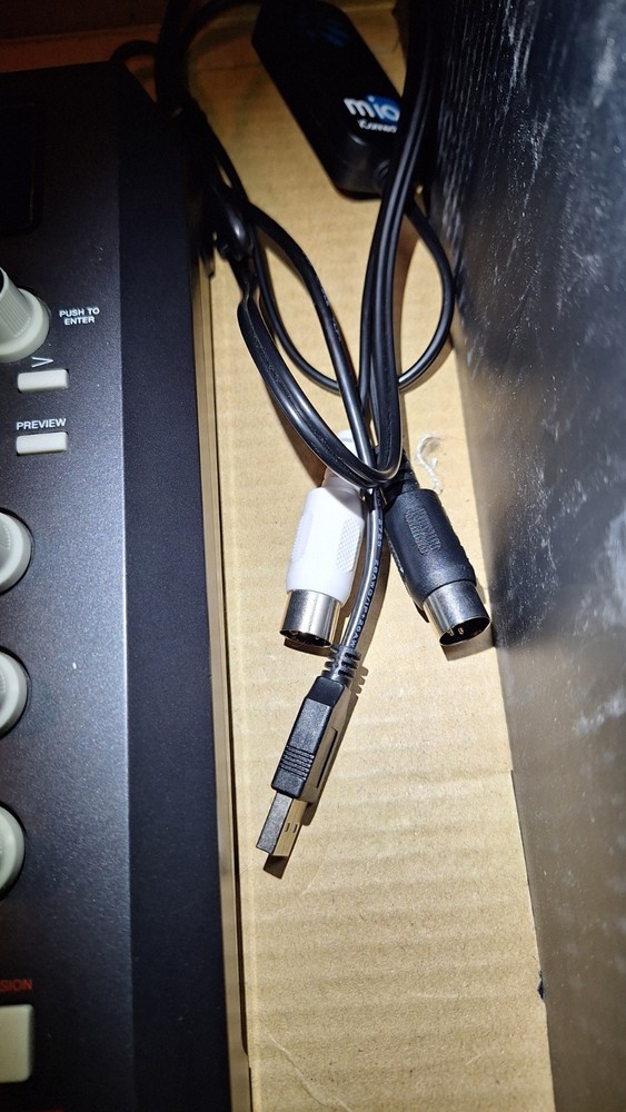 Akai MPD26 Velocity Sensitive Pad Controller