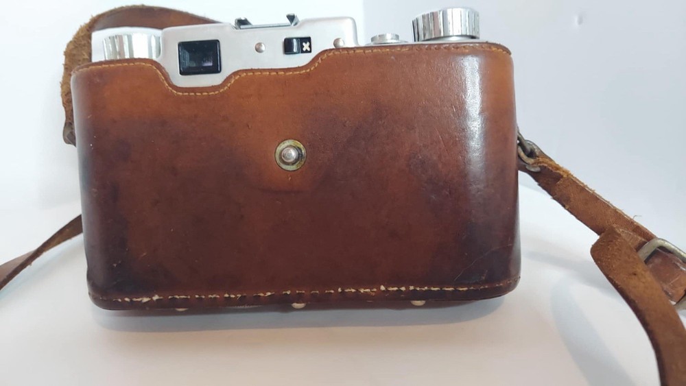 Argus C 44 35mm Camera In Original Leather Case UNTESTED