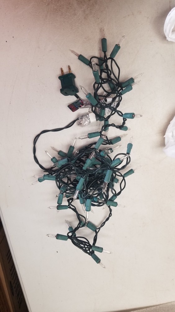 12' Clear Christmas Light String (C)