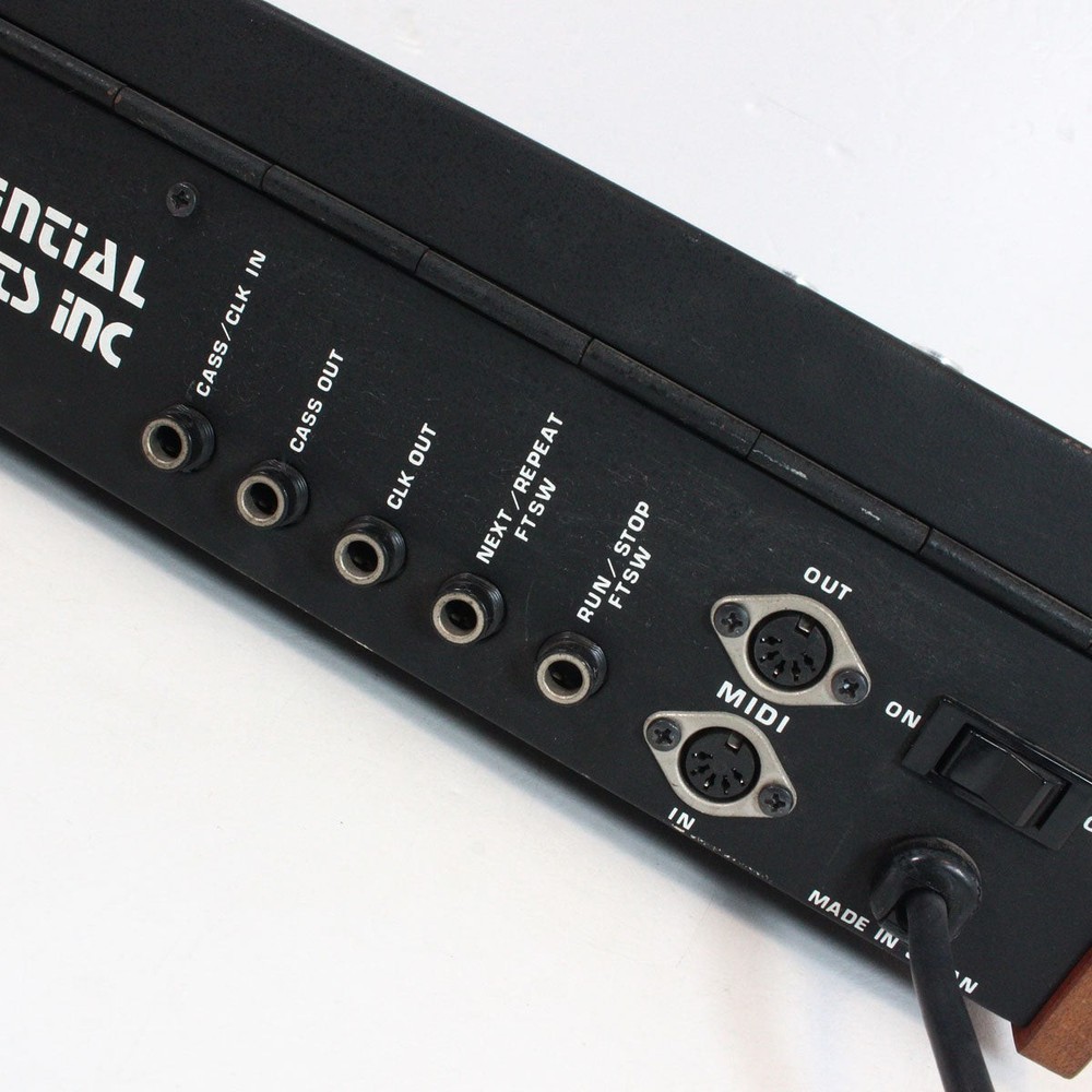 SEQUENTIAL CIRCUITS INC DRUMTRAKS 400 [1513]
