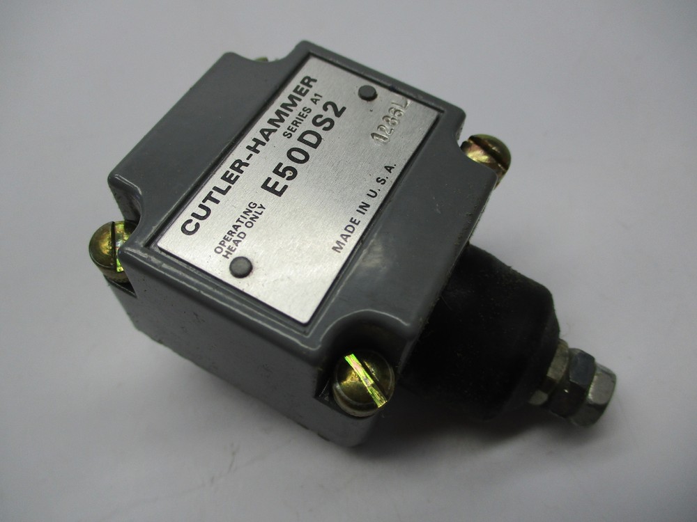 CUTLER HAMMER E50DS2 LIMIT SWITCH HEAD NSMP