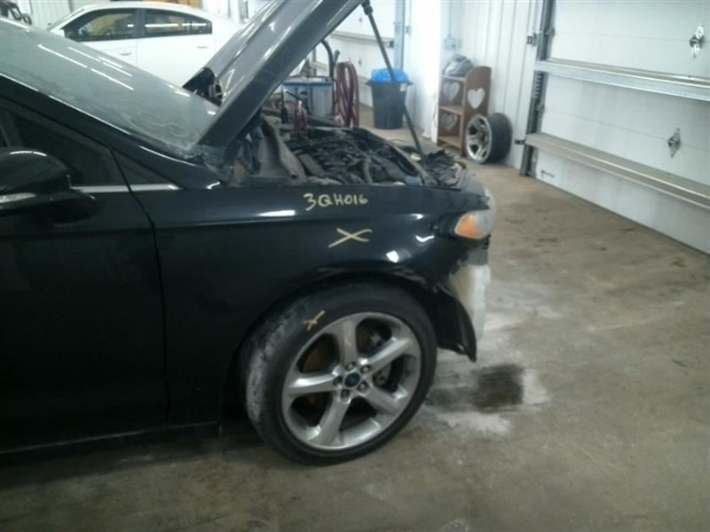 FUSION 2014 High Mounted Stop Light 104687123