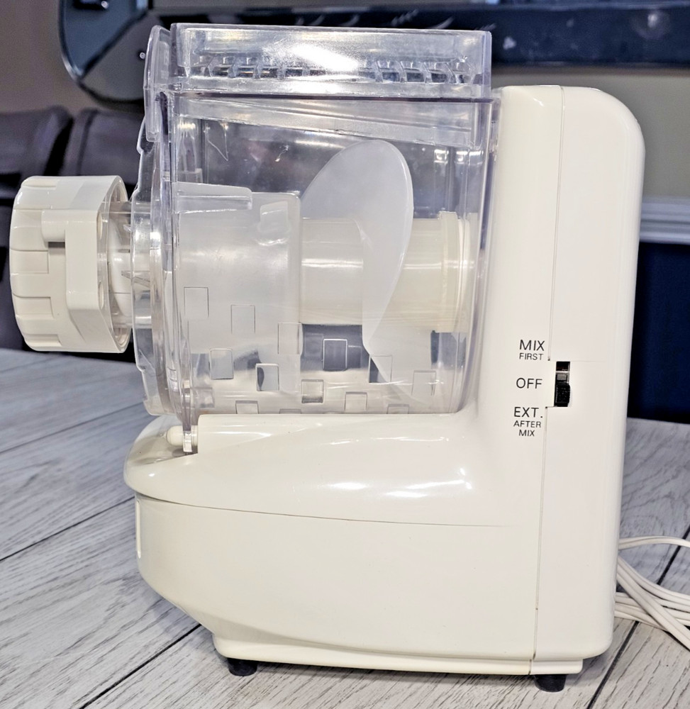 Popeil's P400 Automatic Pasta Maker Machine Multiple Attachments - Tested WORKS