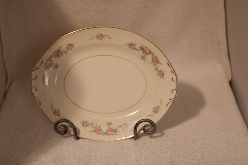 Homer Laughlin Georgian Eggshell Oval 12 inch Platter