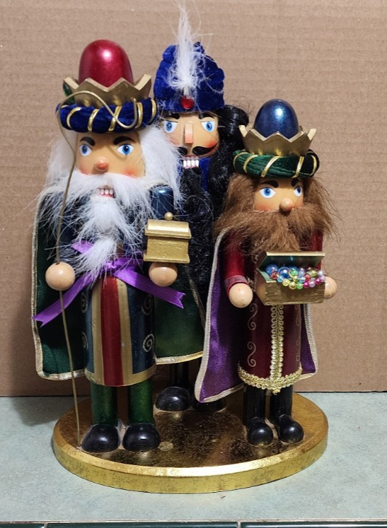 PIER 1 Imports THREE KINGS WISE MEN Nutcracker 2008 Collection