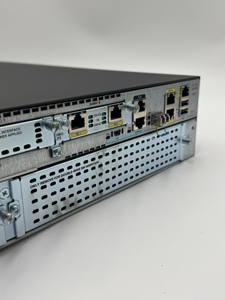 CISCO2921/K9 Integrated Services Router