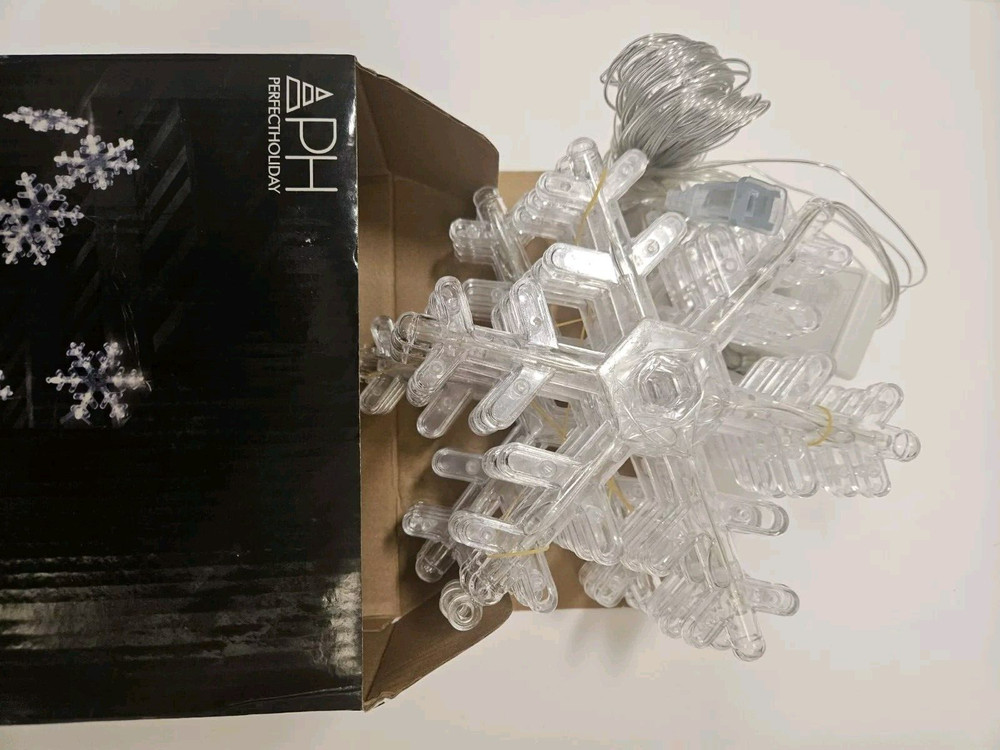 Perfect Holiday LED Snowflake String Lights 6pc Plug-In 8 Light Functions White