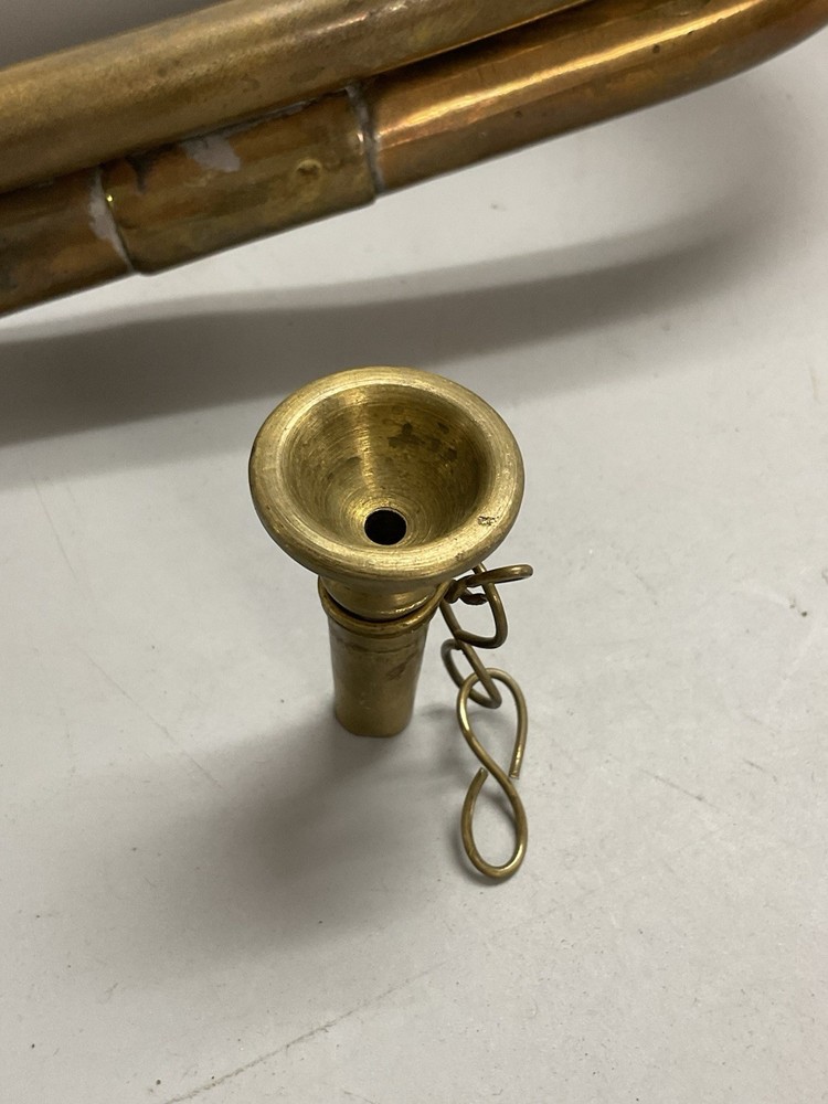 WW2 BRITISH BUGLE- Reproduction- y444