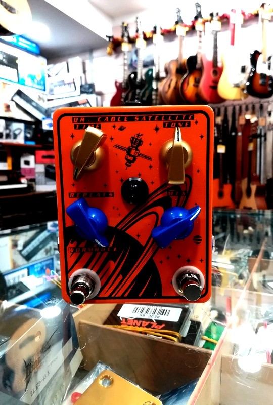 DR. CABLE SATELLITE PAINTED