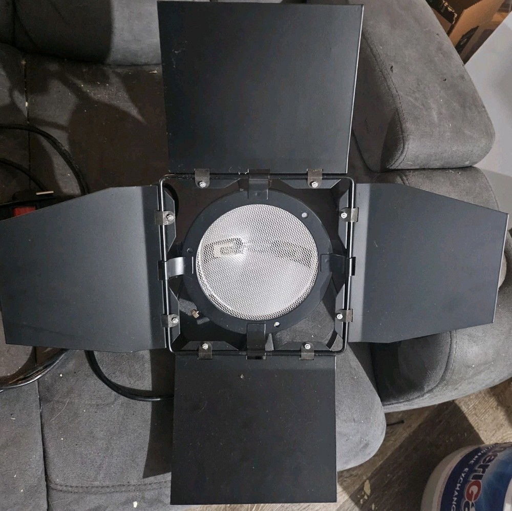 Continuous Studio Flood/Fill "Redhead" Light, Unknown Wattage