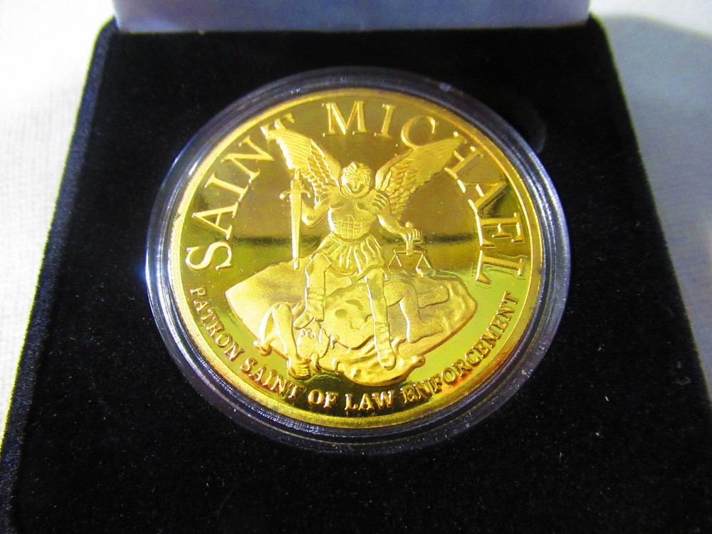 WEST VIRGINIA STATE POLICE Challenge Coin w/ Presentation Box