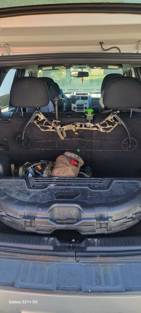 Backseat Bow & Gear Hook: Quick-Access & No-Tool Install Vehicle Storage