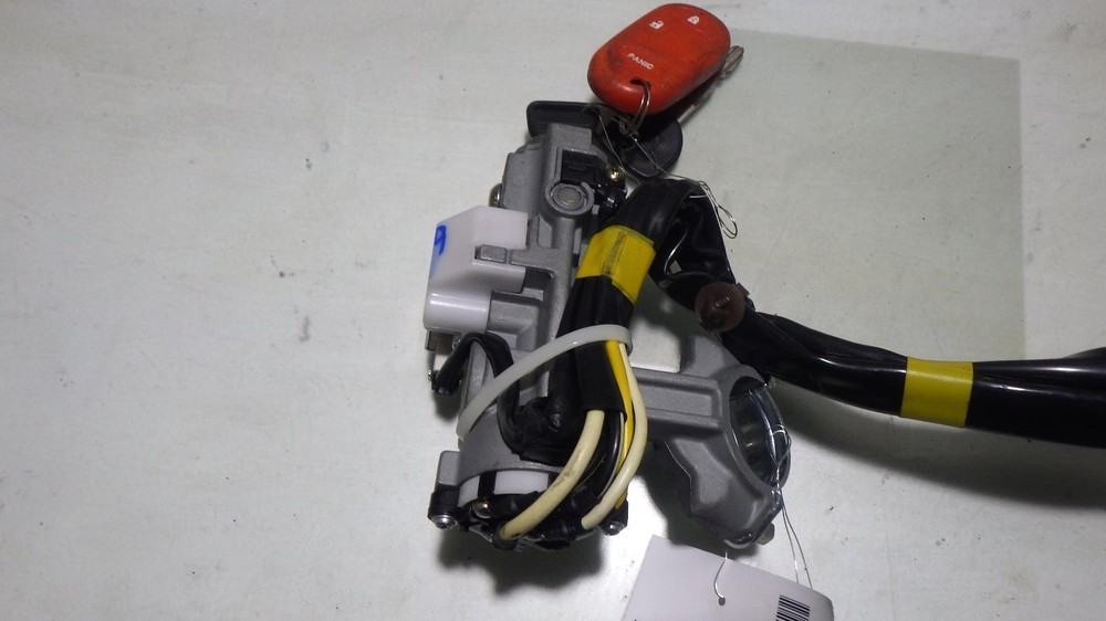 99 HONDA CIVIC Ignition W/Key