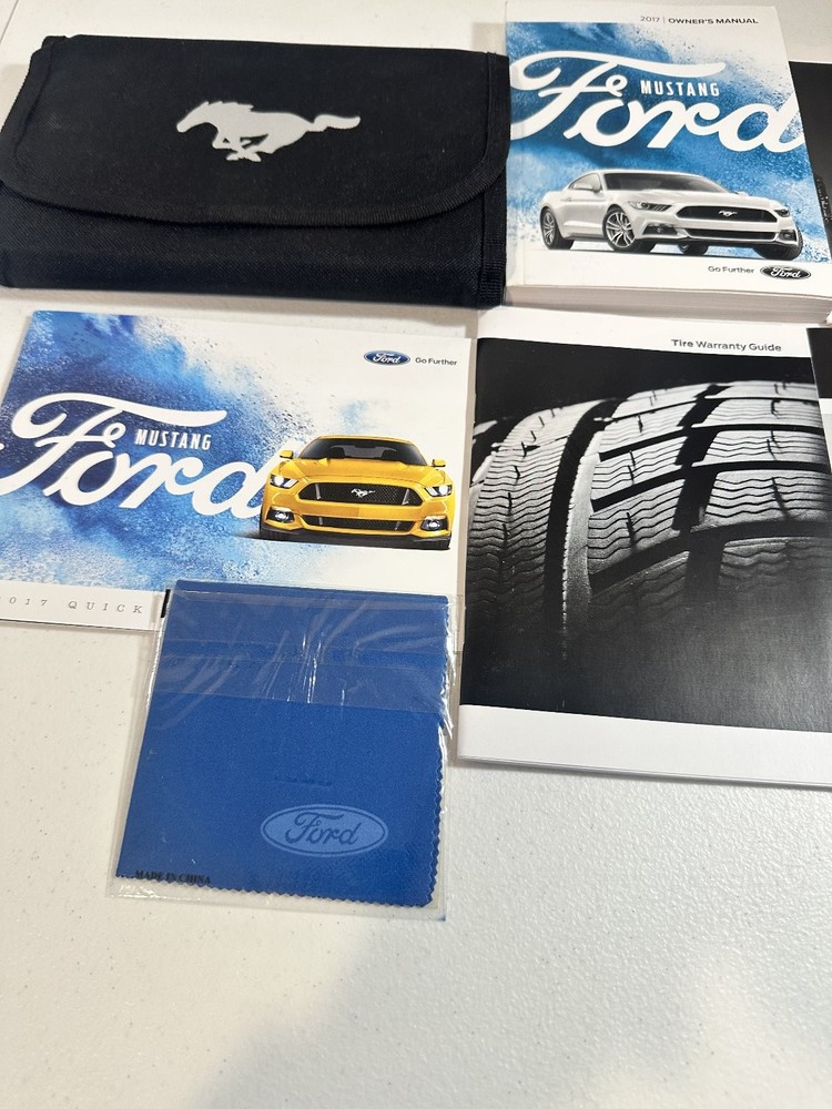 2017 Ford Mustang Owner Manual Set