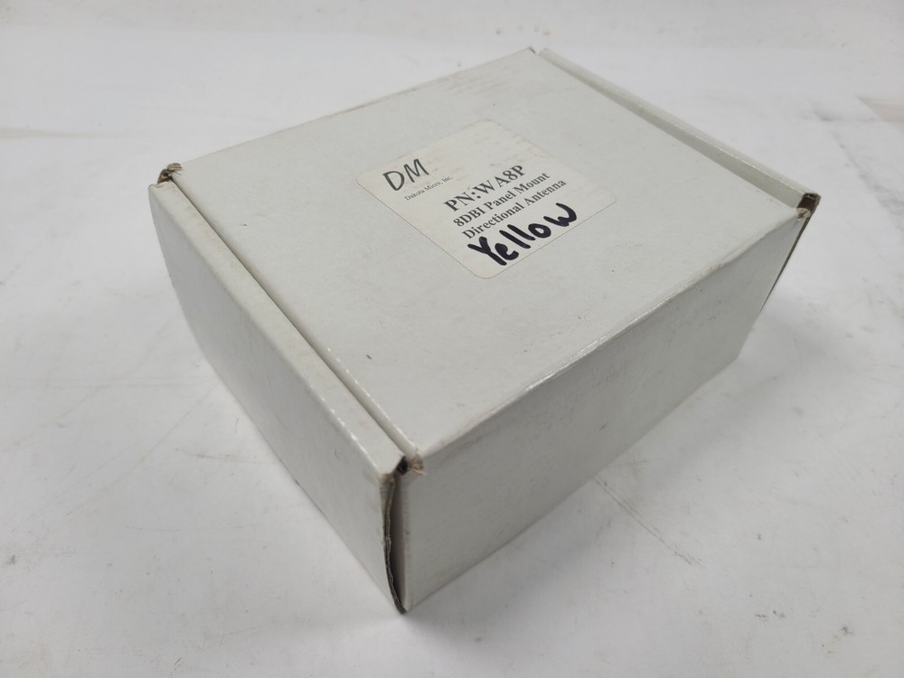 Dakota Micro_WA8P_Yellow_Panel Mount Directional Antenna_8DBI