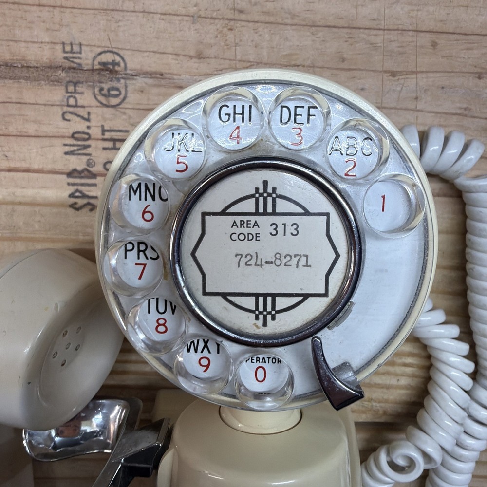 AUTOMATIC ELECTRIC SPACESAVER Wall Phone NB 830. D