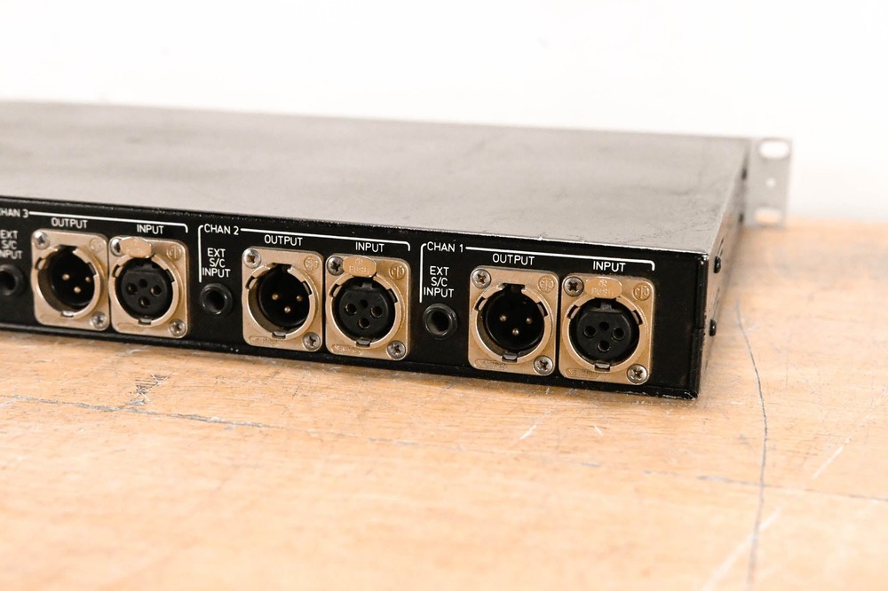 Klark Teknik DN514 4-Channel Auto Gate Dynamic Processor CG01X0Q