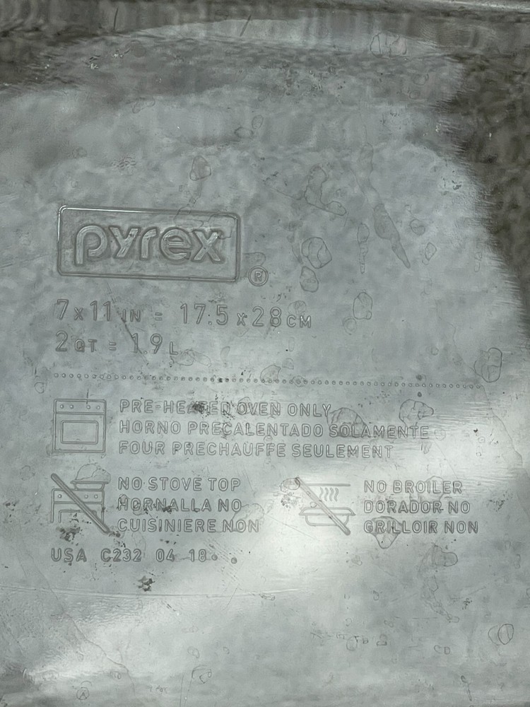 Pyrex C-232 Easy Grab Clear Glass Rectangular Baking Dish 2 Quart 1.9 Liters