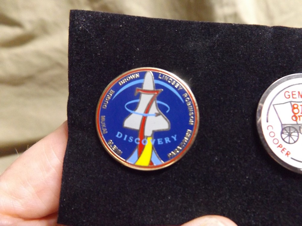 Vintage Enamel GEMINI 5 & DISCOVERY 7 Space Program Pins NASA