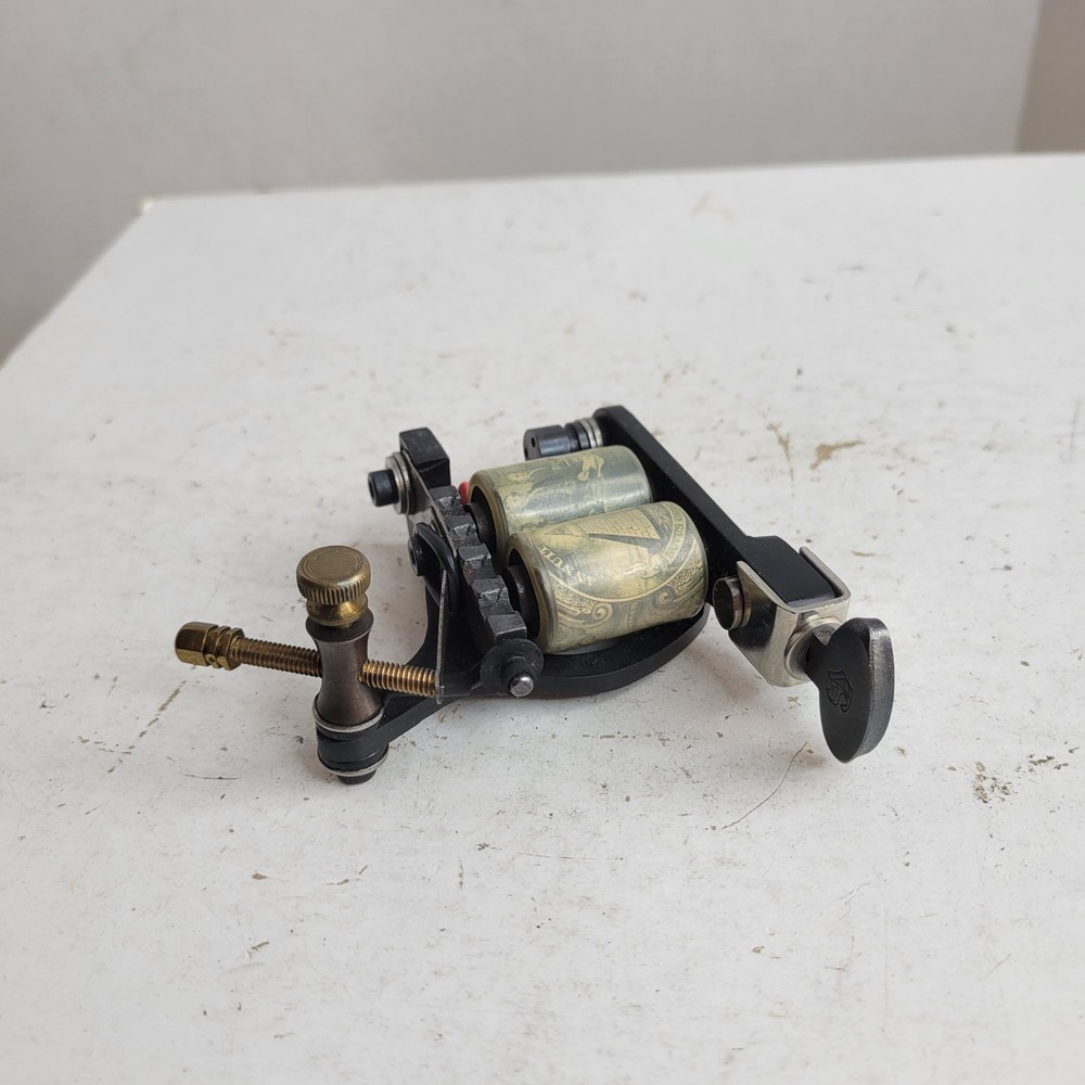 Black Coil Tattoo Machine Shader