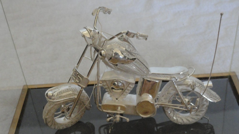 Sterling Silver (92.5%)  Motorcycle