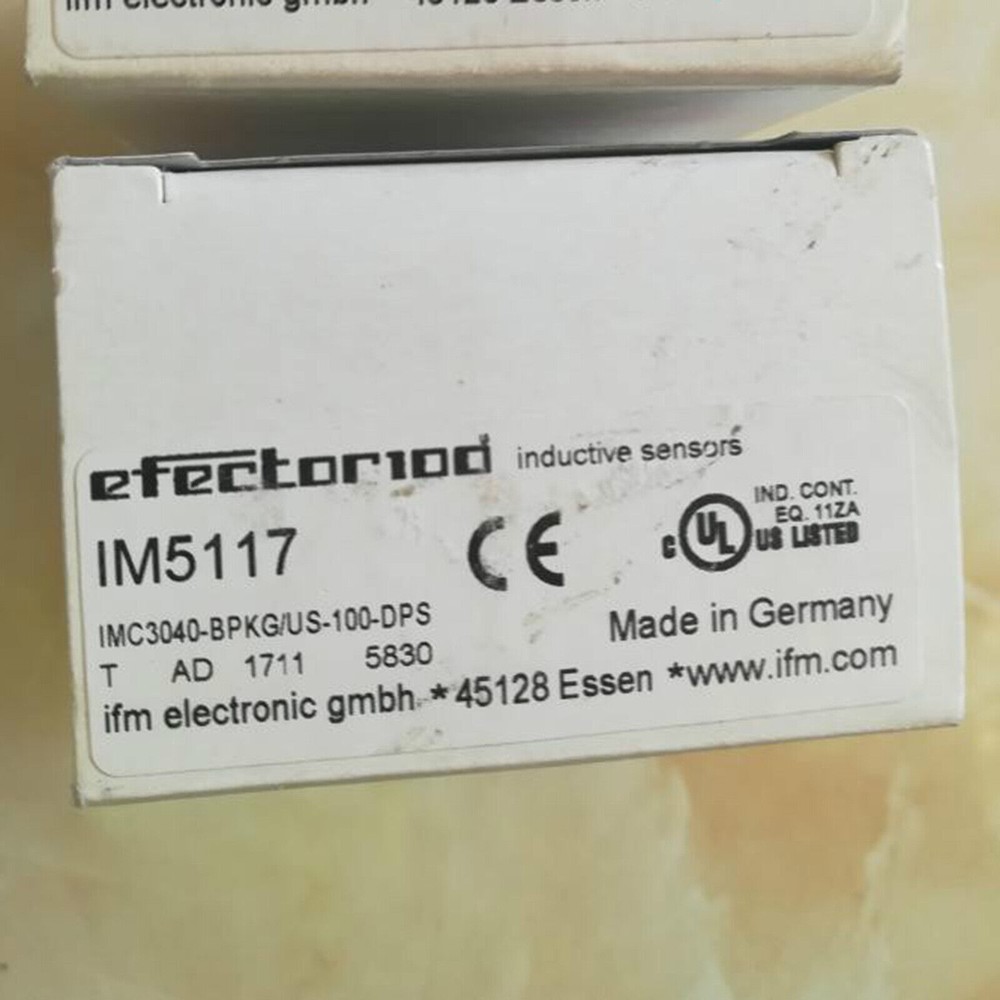 IFM IM5117 1PC New Proximity Switch Sensor